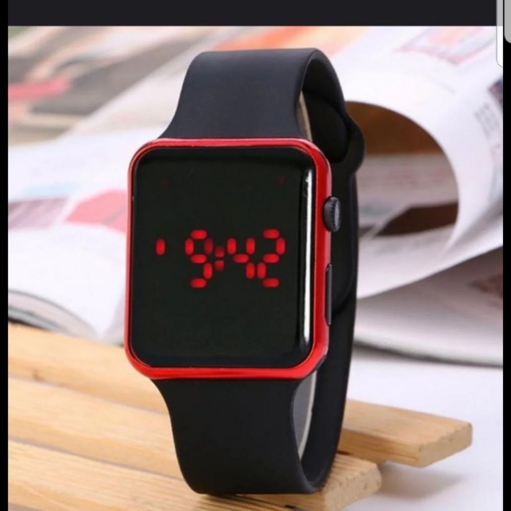 Digital watch